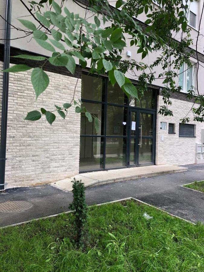 Linden Flower Суботица Екстериор снимка